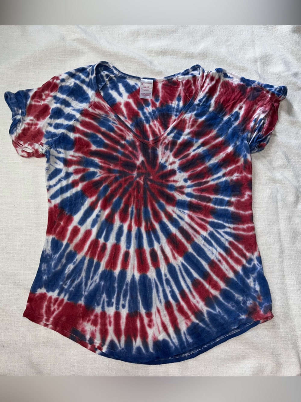No Boundaries Red, Blue & White Spiral Tie-Dye Tee
